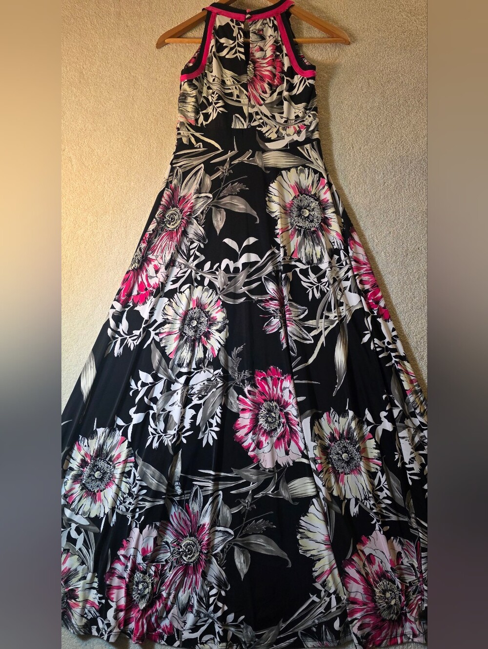 INC Black And White W/Pink Floral Halter Neckline Maxi Dress Flowy Womens P/P - Picture 6 of 6